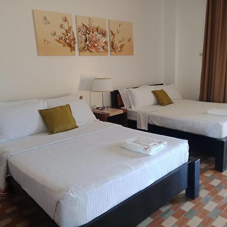 Tam-An Hotel Банаю Экстерьер фото
