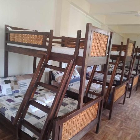 Tam-An Hotel Банаю Экстерьер фото